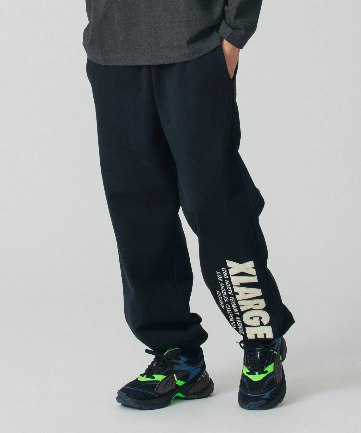 CHENILLE LOGO SWEAT PANTS