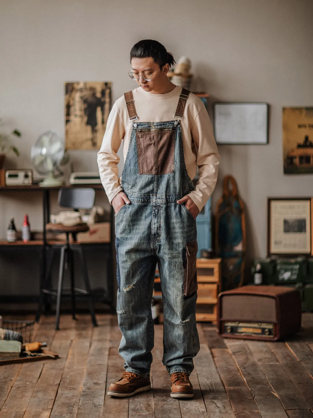 DISTRESSED DENIM OVERALLS CONTRAST-POCKET DUNGAREES