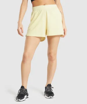 Gymshark Pause Loose Shorts - Yellow