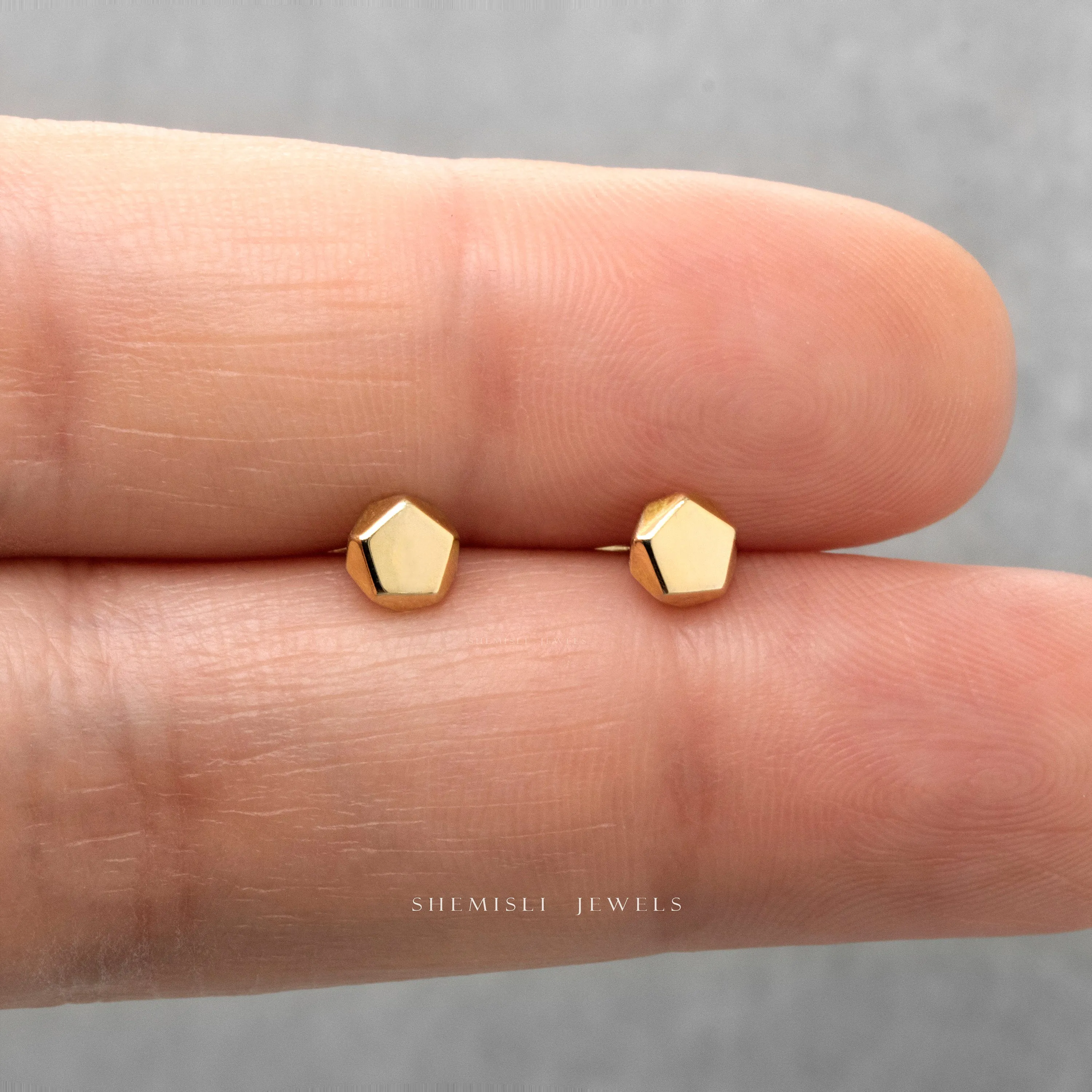 Tiny 3D Pentagon Stud Earrings, Unisex, Gold, Silver SHEMISLI SS257