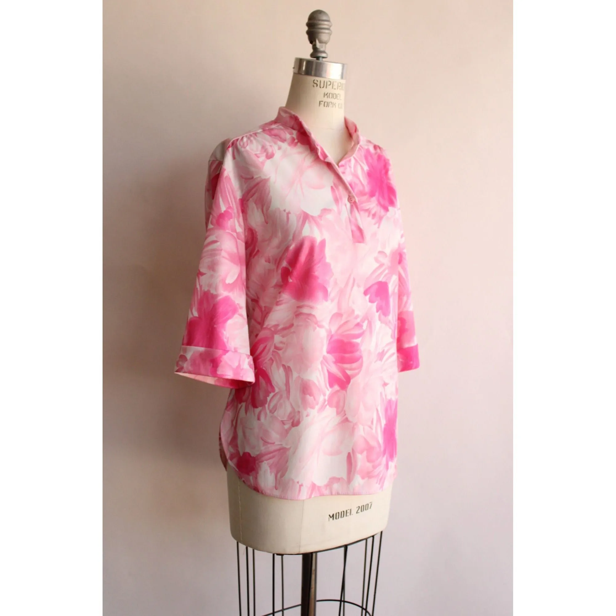 Vintage 1960s Ro-Vel Pink And White Floral Print Top